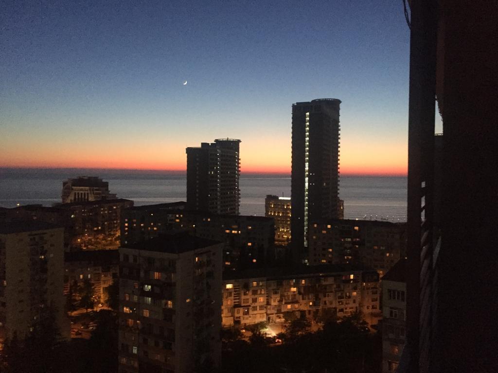Stars Apartment Batumi Exteriör bild