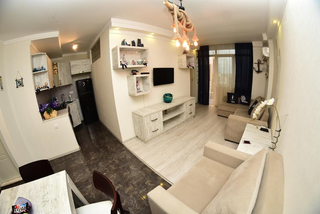 Stars Apartment Batumi Exteriör bild
